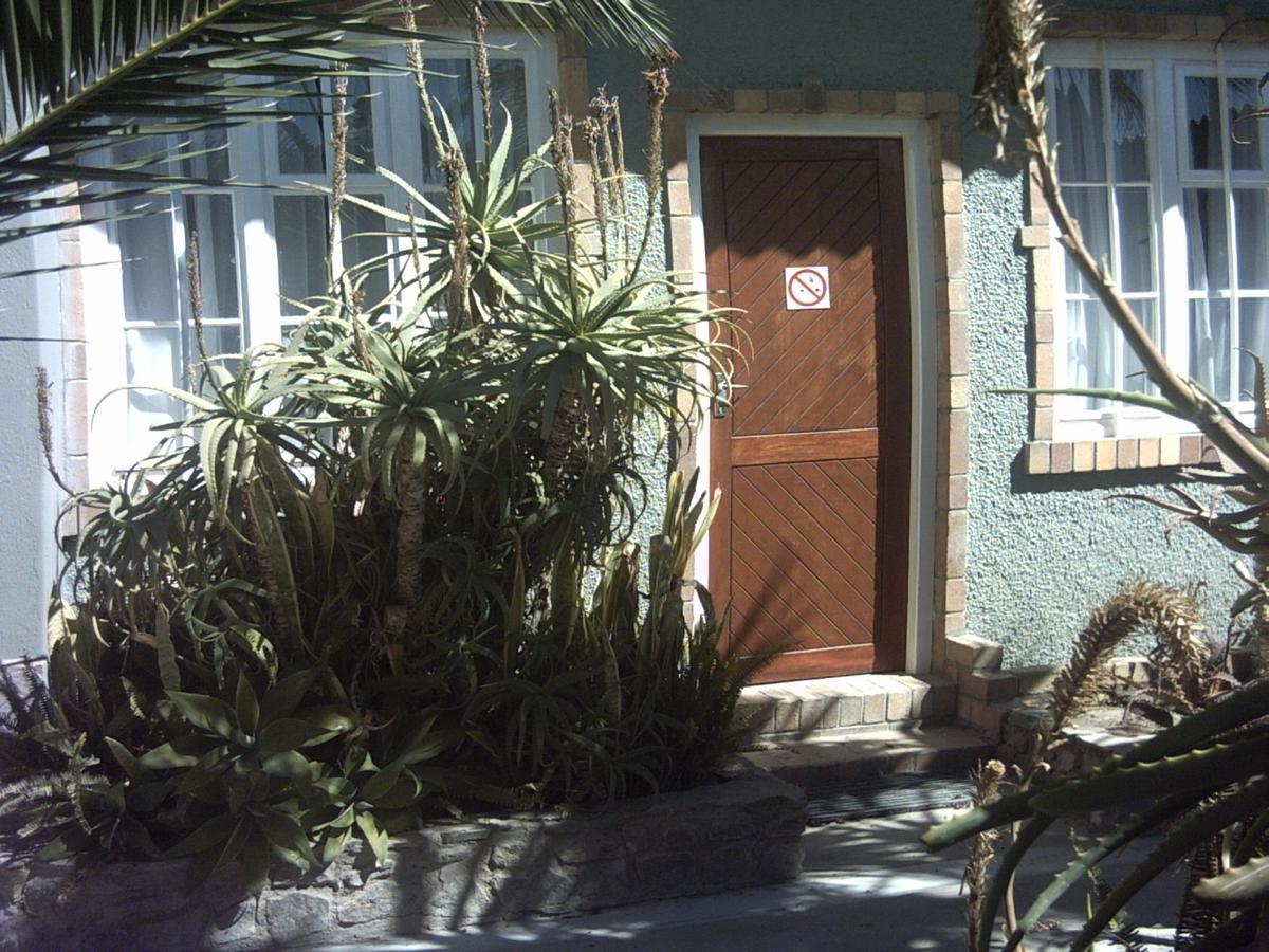 Tranquility Self Catering Hotel Luderitz Exterior photo