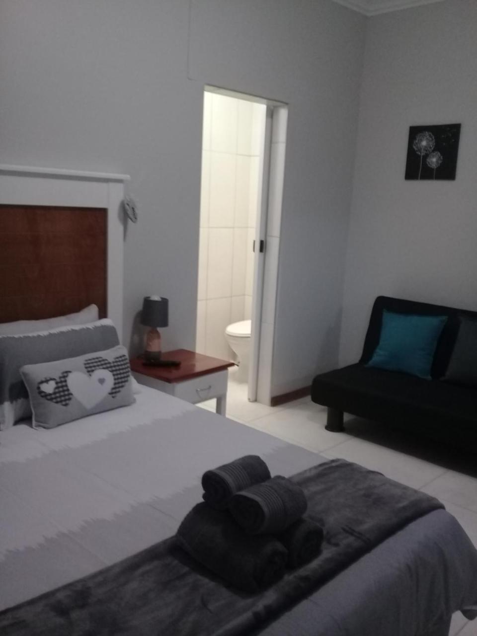 Tranquility Self Catering Hotel Luderitz Exterior photo