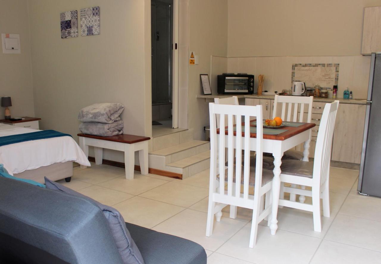 Tranquility Self Catering Hotel Luderitz Exterior photo
