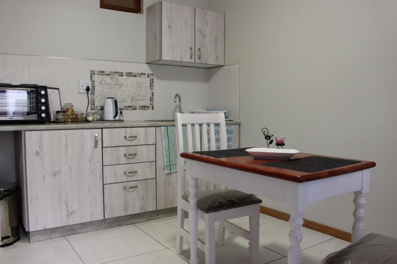 Tranquility Self Catering Hotel Luderitz Exterior photo