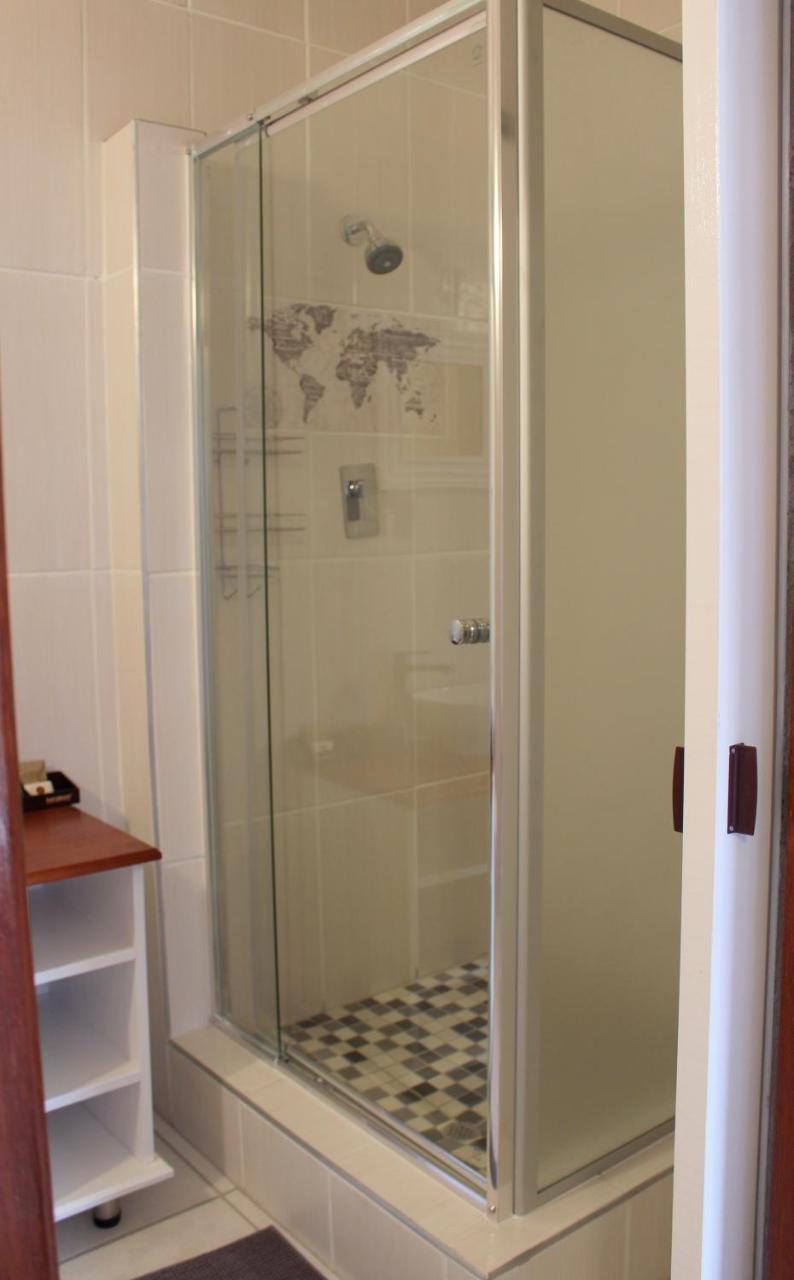 Tranquility Self Catering Hotel Luderitz Exterior photo