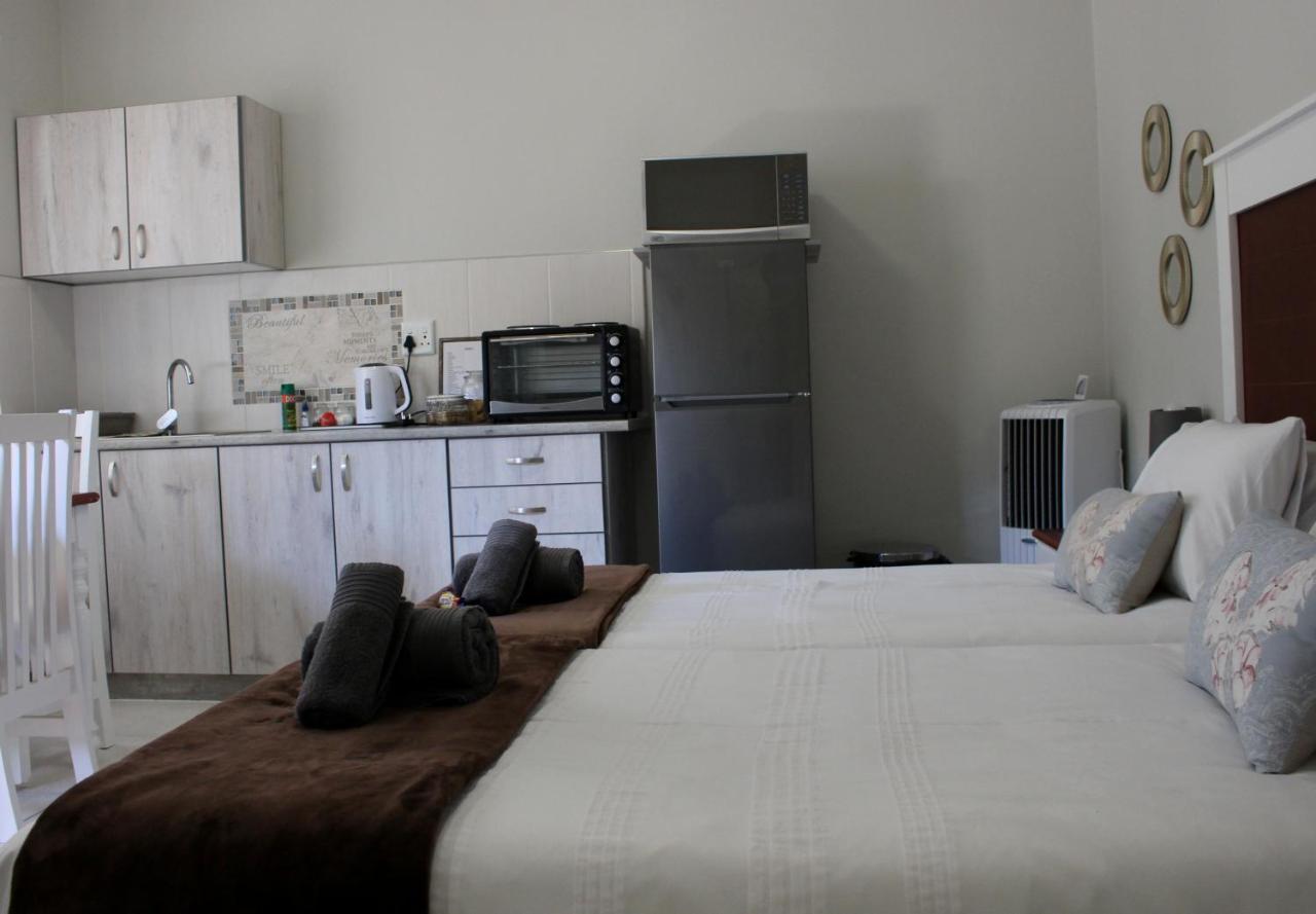 Tranquility Self Catering Hotel Luderitz Exterior photo